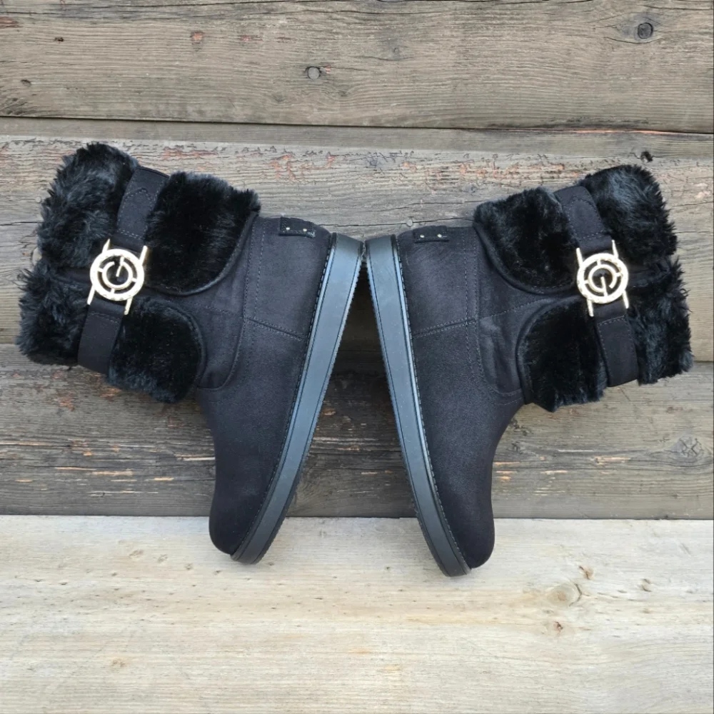 GBG Los Angeles NEW!! Alstyn Cozy Glam Chic, Warm, Faux Fur Winter Bootie 7M